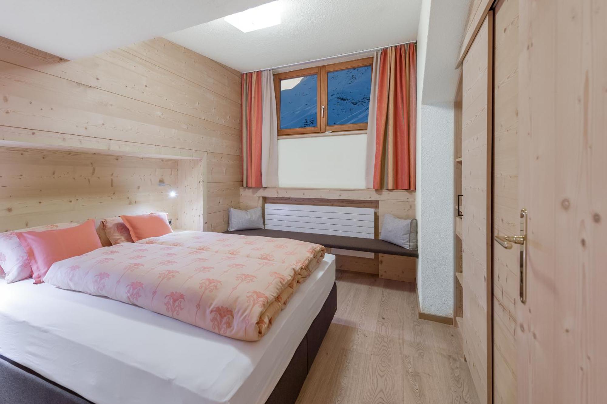 Hotel Garni Pirchhuett Obergurgl Ruang foto